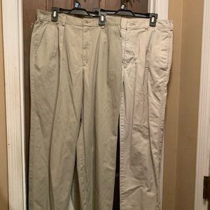 Set of 2 Men’s Khaki 32 x 30 Pants: Hunt Club & Duxbak